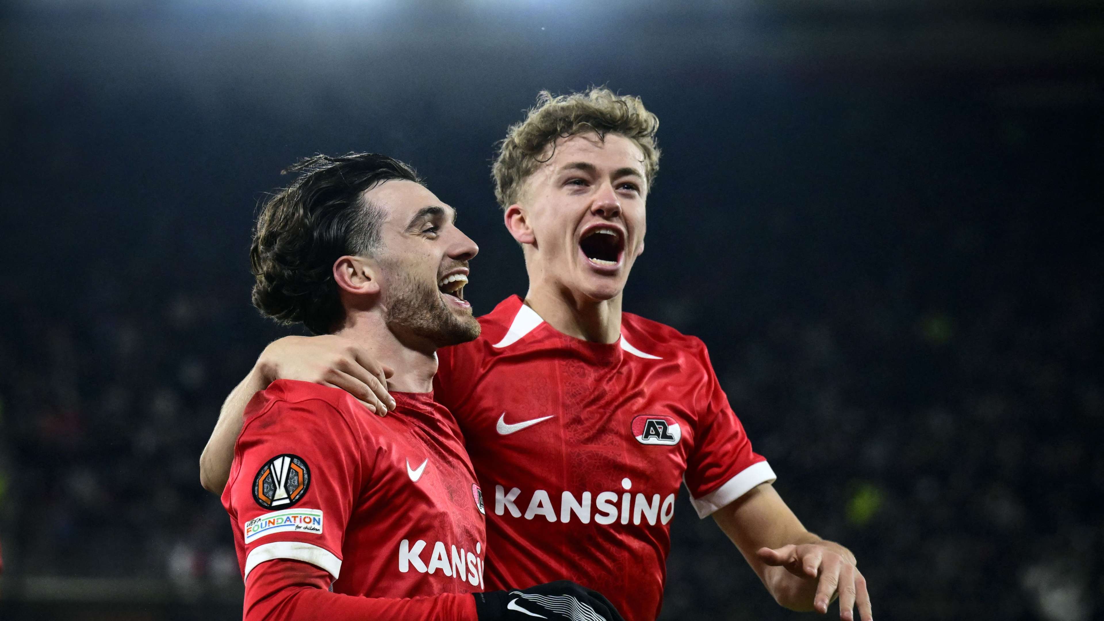 蒯纪闻入选！上海海港一线队名单：共35人！武磊领衔，维塔尔在列.