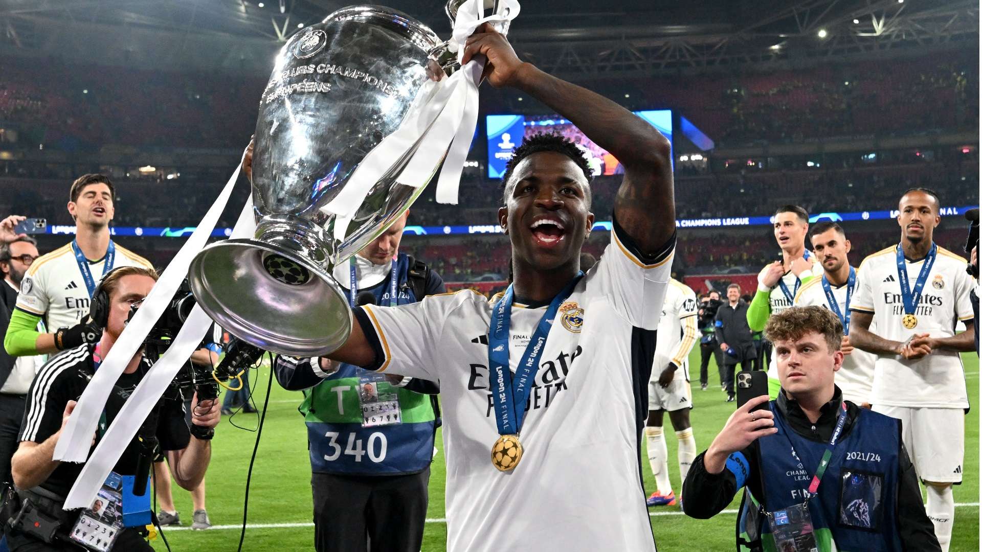 香港壁球公開賽｜埃及二哥挫隊友再封王情緒高漲　高呼：我愛香港.