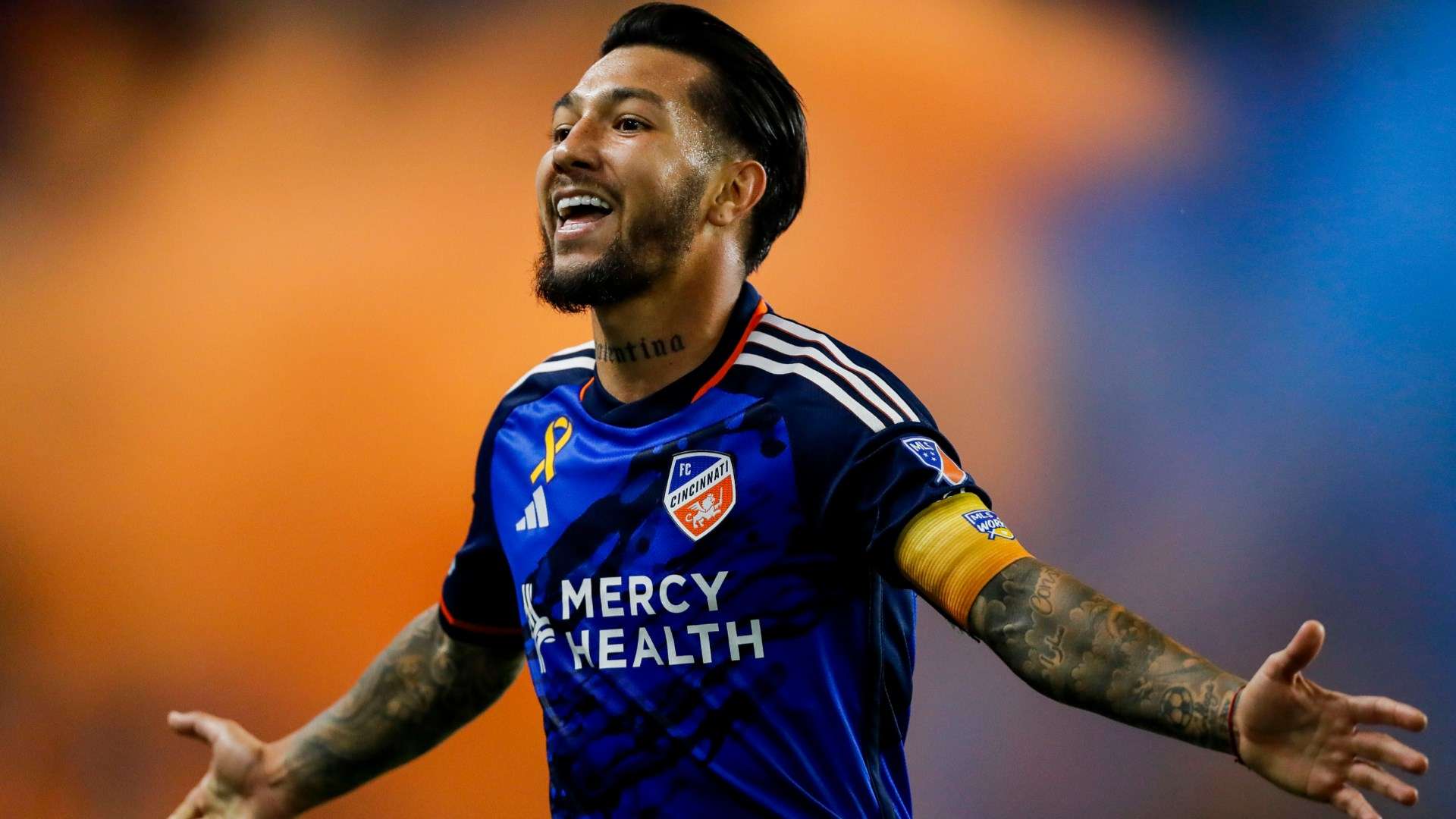 什麼距離才算是馬拉松？關心妍口誤成熱話　保錡出帖後刪文再澄清.